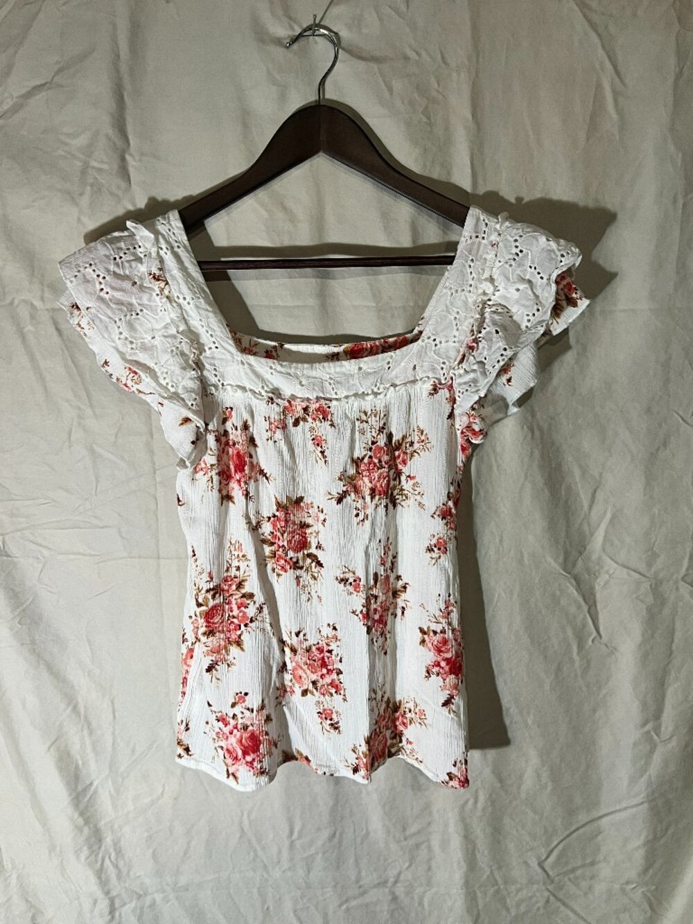 Thread & Clover White Pink Floral Eyelet Ruffle Sleeve Tunic Med Womens Boho